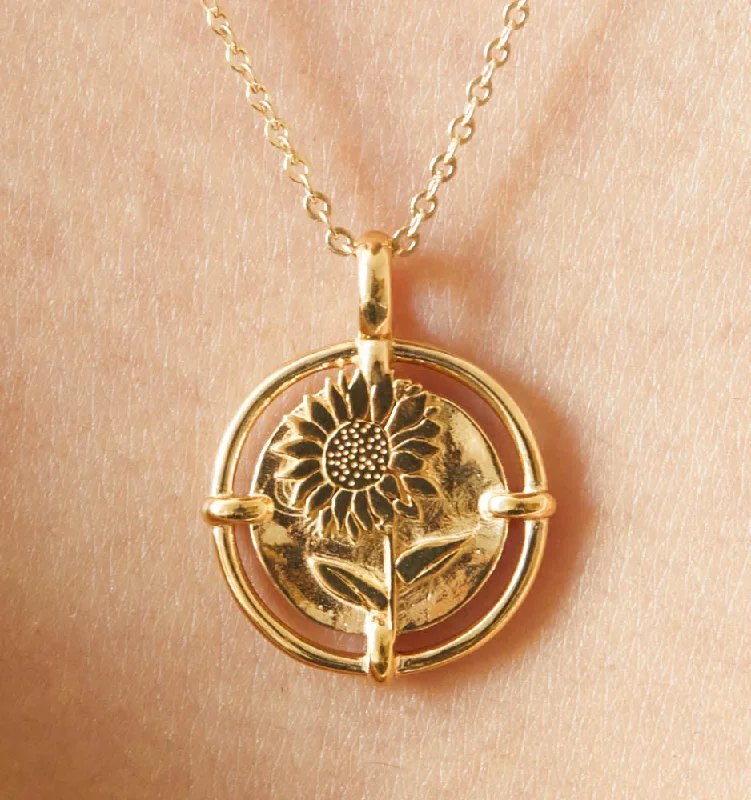 Seasonal Jewelry Deals – Elevate Your Style Sunflower Necklace With Frame