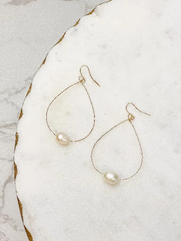 Best Jewelry Deals – Shop Premium Pieces At Great Prices Freshwater Pearl Minimalist Oval Earrings - Gold