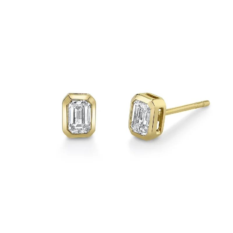 Sparkle In Style With Our Best Jewelry Deals Mini Emerald Cut Diamond Studs