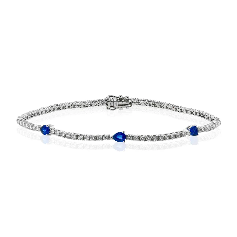 Sapphire Bracelet in 18k Gold with Diamonds