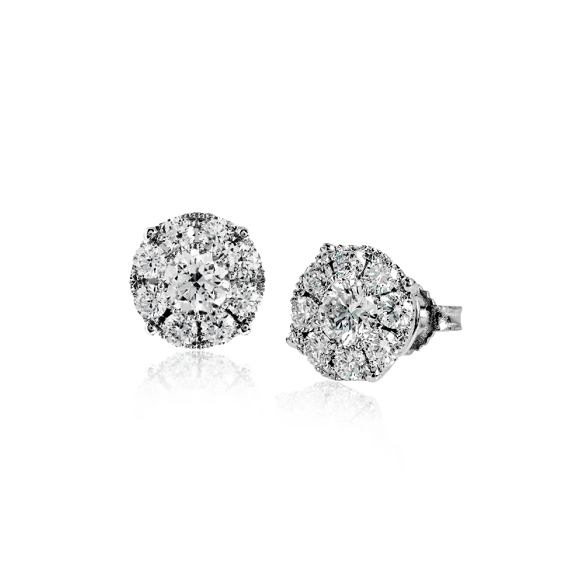 Stud Earrings (6.50mm) in 18k Gold with Diamonds