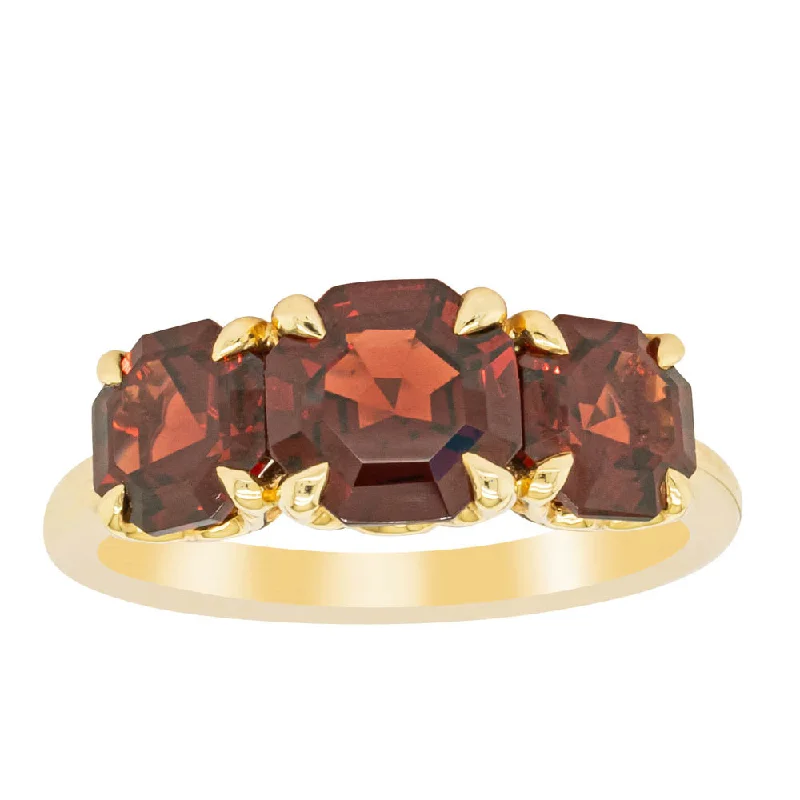 Timeless Jewelry, Timeless Savings – Don't Wait 18ct Yellow Gold Three Stone Garnet Octavia Ring