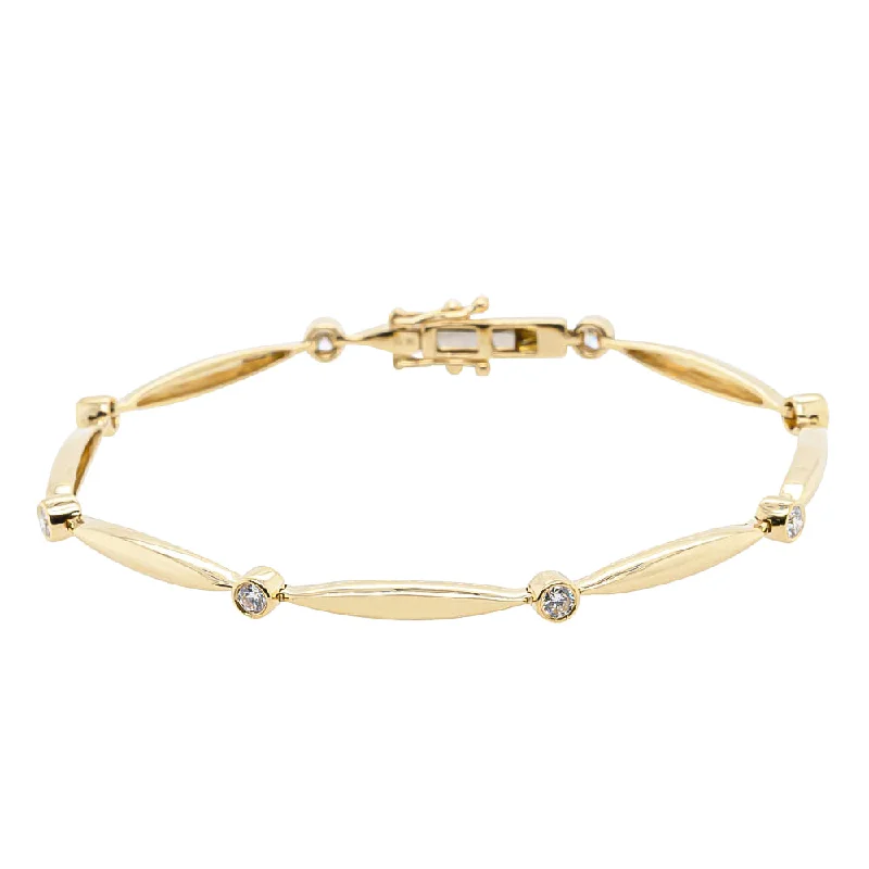 Discover Unique Jewelry With Special Limited-Time Offers 18ct Yellow Gold Diamond Cadenza Bracelet