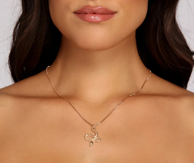 Dainty Snake Pendant Necklace